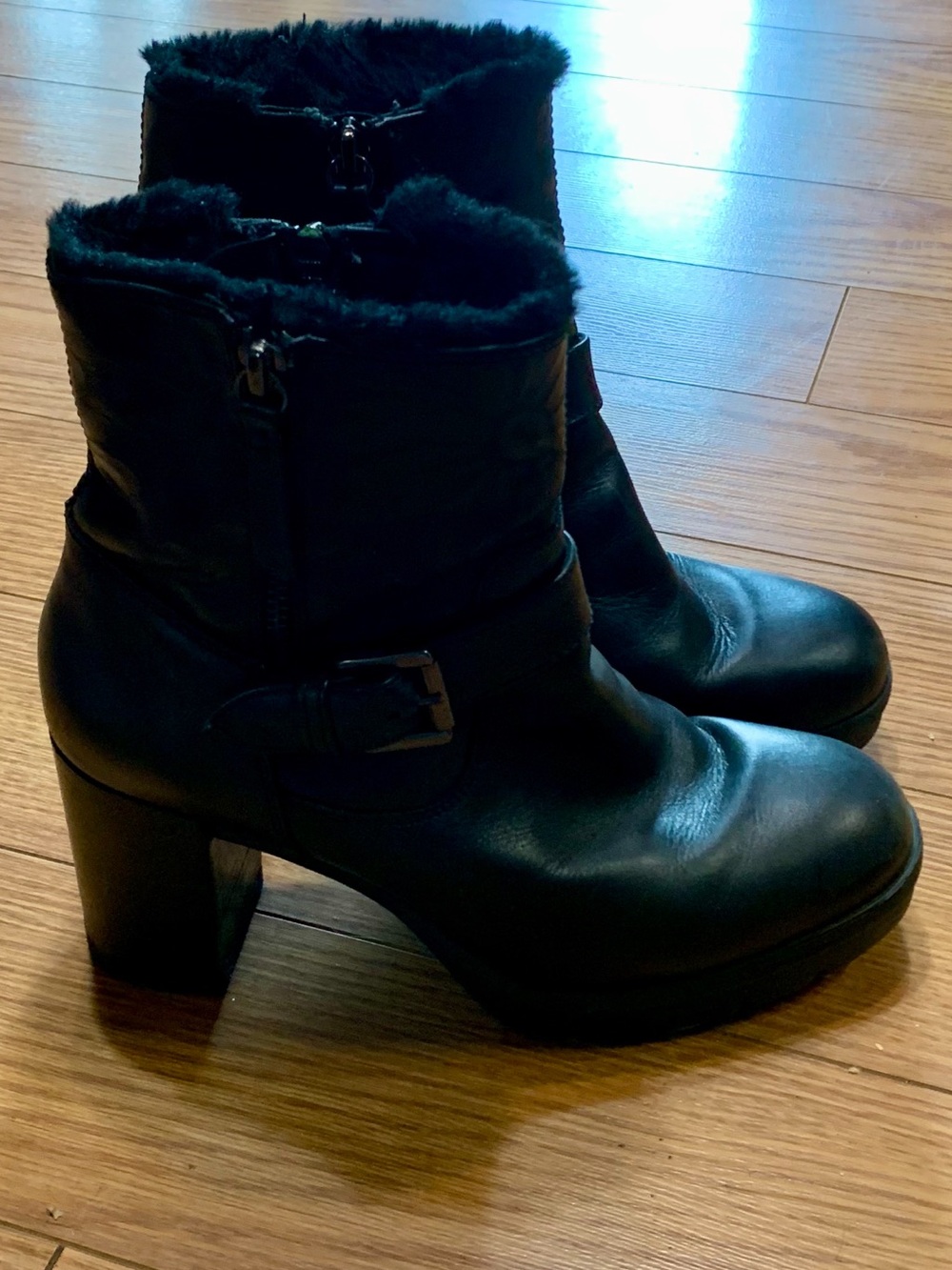 Geox Black Faux-Fur Lined Heeled Ankle Boots